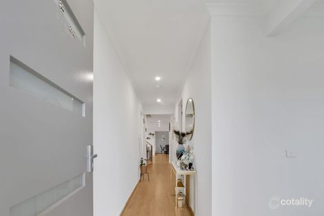 Property photo of 12 Clear Drive Tarneit VIC 3029
