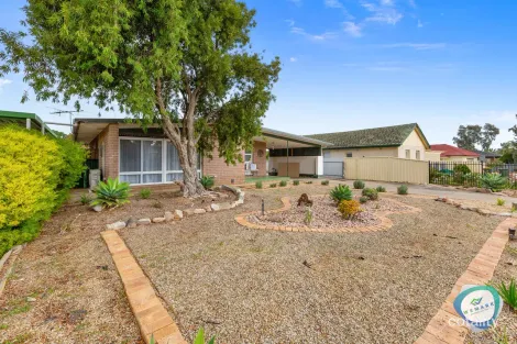 Property photo of 12 Robins Street Elizabeth Downs SA 5113