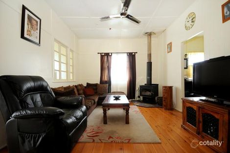 Property photo of 8 Hirst Street Greenmount QLD 4359