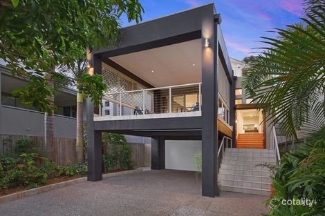 106 Ninth Ave, St Lucia, QLD 4067