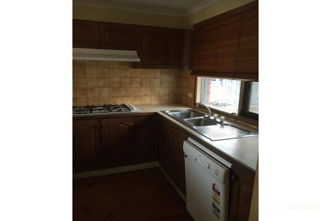 Property photo of 42 The Circuit Gladstone Park VIC 3043