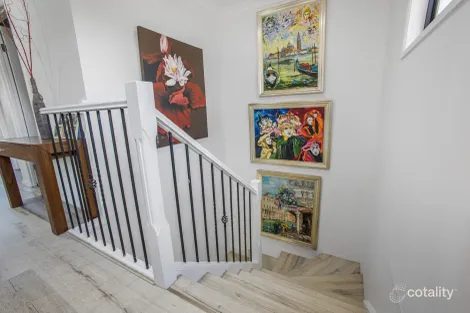 Property photo of 1/25 Ferguson Avenue Labrador QLD 4215