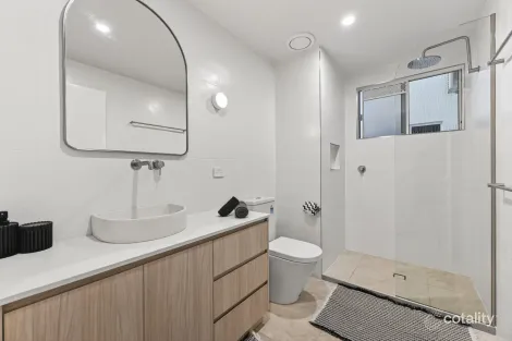 Property photo of 6/106 The Strand North Ward QLD 4810