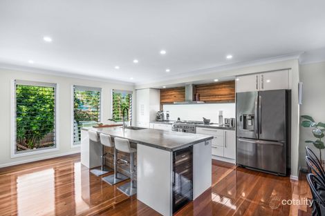 Property photo of 5 Samantha Street Wynnum West QLD 4178
