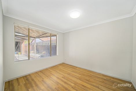 Property photo of 17 Shillington Way Thornlie WA 6108