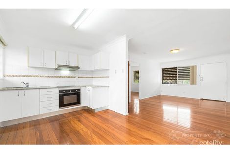 2/18 Ovendean St, Yeronga, QLD 4104