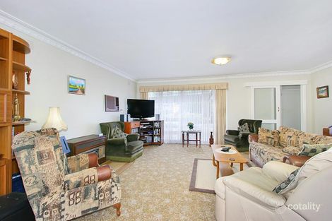 Property photo of 32 Fairview Road Mount Waverley VIC 3149