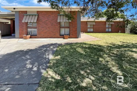 200 Crook St, Strathdale, VIC 3550
