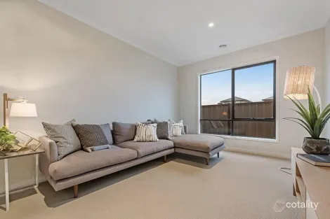 Property photo of 360 Highlander Drive Craigieburn VIC 3064