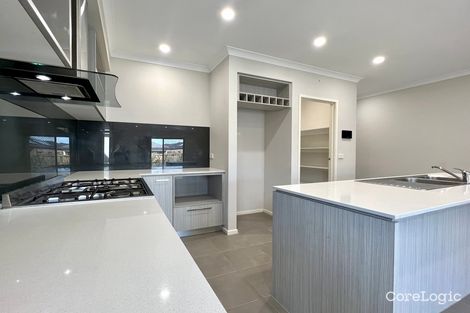 Property photo of 47 Chagall Parade Clyde North VIC 3978