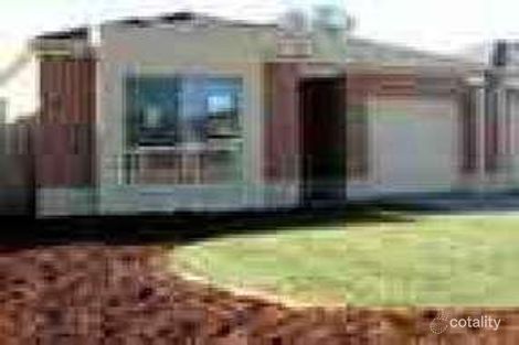 Property photo of 12 Ruby Place Werribee VIC 3030