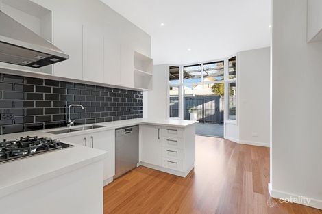 51 Elm Gr, Balaclava, VIC 3183