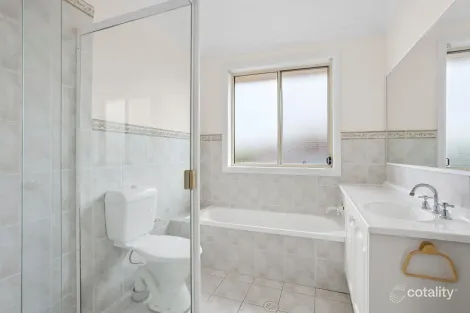 Property photo of 9 Lyndale Place Belrose NSW 2085
