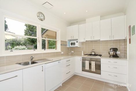 Property photo of 27 Wallabah Street Mount Waverley VIC 3149