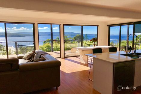 Property photo of 49 Karbeethong Road Mallacoota VIC 3892