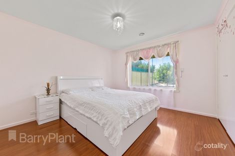 Property photo of 34 Paraburdoo Lane Kings Park VIC 3021