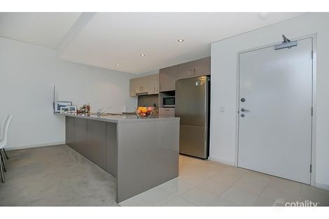 Property photo of 23/1 Stockton Bend Cockburn Central WA 6164