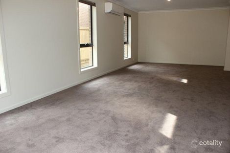 Property photo of 61 Spriggs Drive Croydon VIC 3136