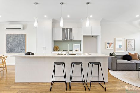 Property photo of 7A Riverside Drive South Morang VIC 3752