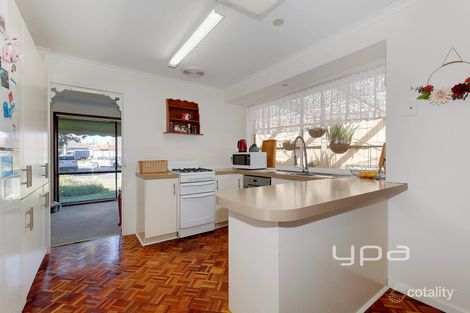 Property photo of 12 Hayle Court Craigieburn VIC 3064