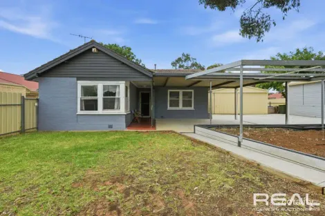 2 Hull St, Elizabeth East, SA 5112