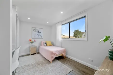 Property photo of 14 Corio Drive St Clair NSW 2759