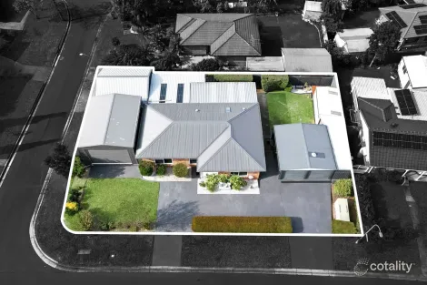 Property photo of 14 Corio Drive St Clair NSW 2759
