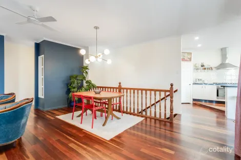 Property photo of 13 Glenross Place Narangba QLD 4504