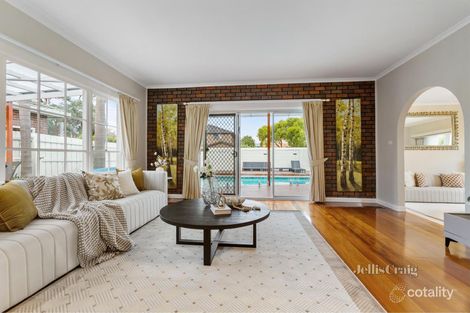 Property photo of 15 Annesley Court Mount Waverley VIC 3149