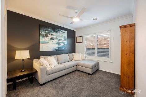 Property photo of 34 Honeyeater Circuit Thurgoona NSW 2640