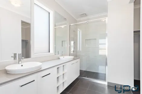 Property photo of 248 Haze Drive Point Cook VIC 3030