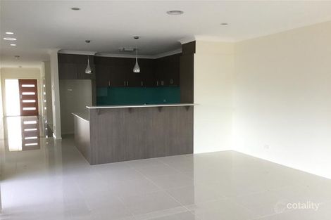 Property photo of 18 Quarbing Street Werribee VIC 3030