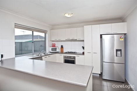 Property photo of 2 Penhurst Place Deer Park VIC 3023