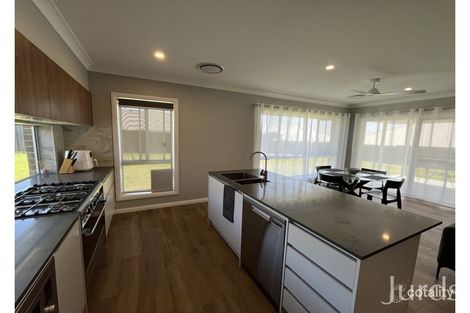 Property photo of 64 Coolalta Drive Nulkaba NSW 2325