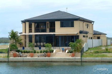 Property photo of 31 King Charles Drive Paradise Point QLD 4216