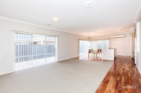 Property photo of 67 Mareeba Way Craigieburn VIC 3064
