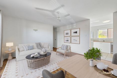 Property photo of 2/2 Honeysuckle Street Mansfield QLD 4122