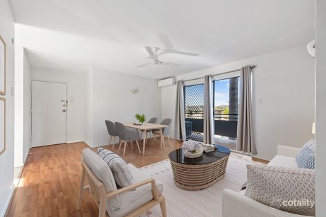 Property photo of 2/2 Honeysuckle Street Mansfield QLD 4122