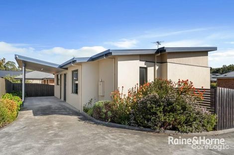Property photo of 4/8-10 Lomandra Drive Blackmans Bay TAS 7052