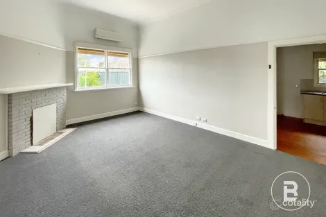 Property photo of 65 Hopetoun Street Ballarat East VIC 3350