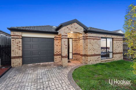Property photo of 33 Mathisen Terrace Hillside VIC 3037