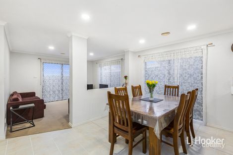 Property photo of 33 Mathisen Terrace Hillside VIC 3037