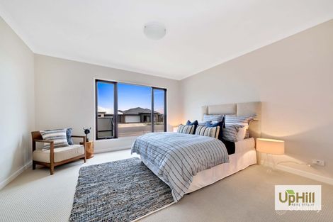 Property photo of 8 Ferdinand Drive Clyde North VIC 3978