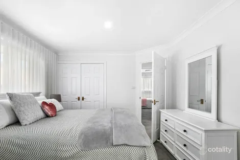 Property photo of 30 Gindurra Avenue Castle Hill NSW 2154