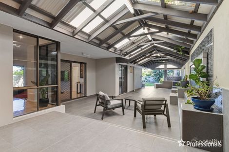 102b Grove Rd, Lesmurdie, WA 6076