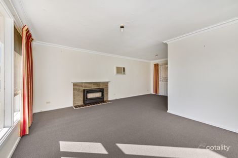 Property photo of 23 Bellara Drive Mooroolbark VIC 3138