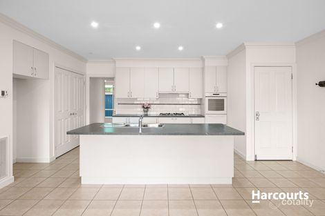 Property photo of 14 Cider Link Pakenham VIC 3810