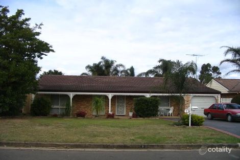 3 Mulligan Cl, St Clair, NSW 2759