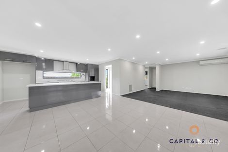 Property photo of 1 Blainville Entrance Mickleham VIC 3064