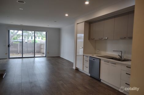 Property photo of 10 Baker Crescent Heidelberg Heights VIC 3081